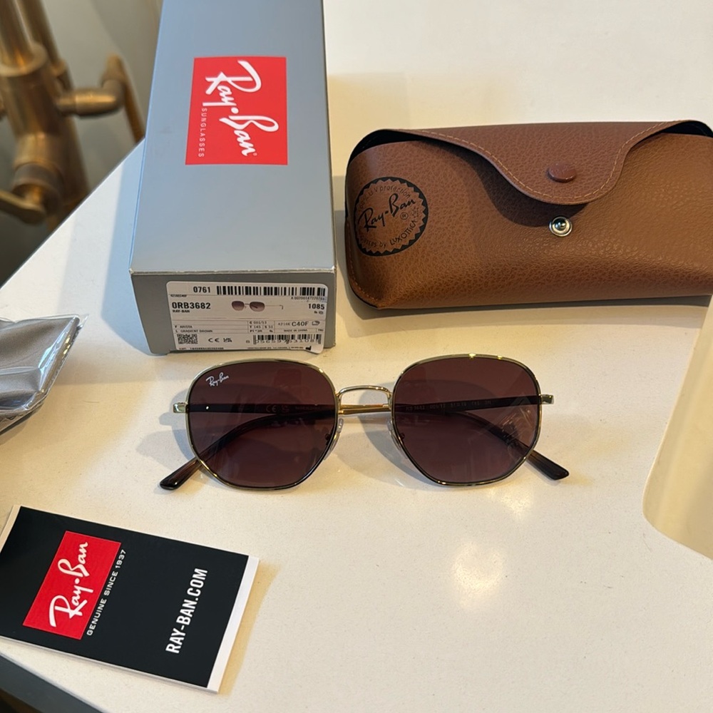 Rayban Gradient Aviator Sunglasses